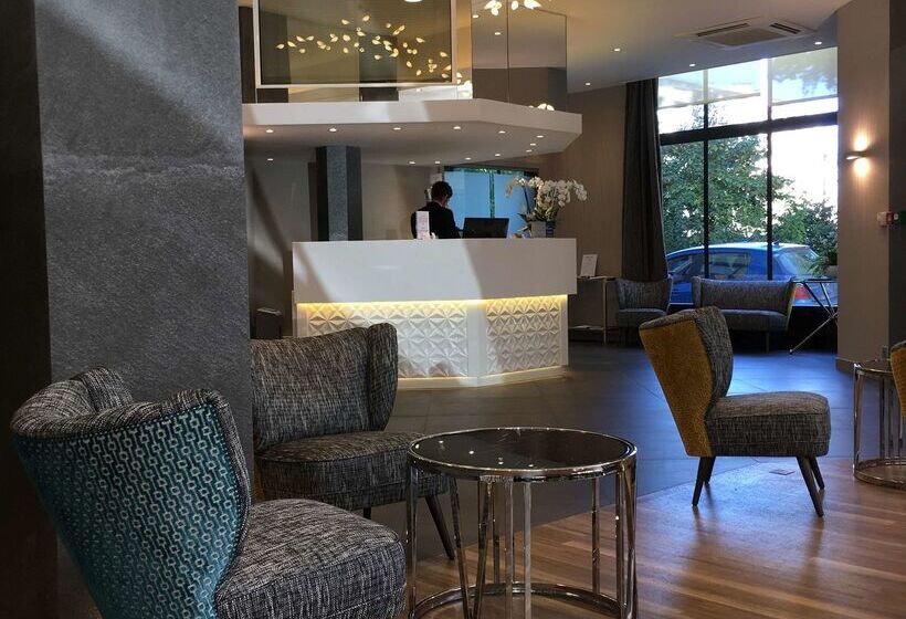 Best Western Plus Hotel Carlton Annecy