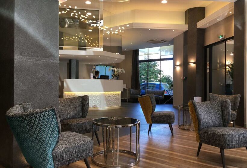 Best Western Plus Hotel Carlton Annecy