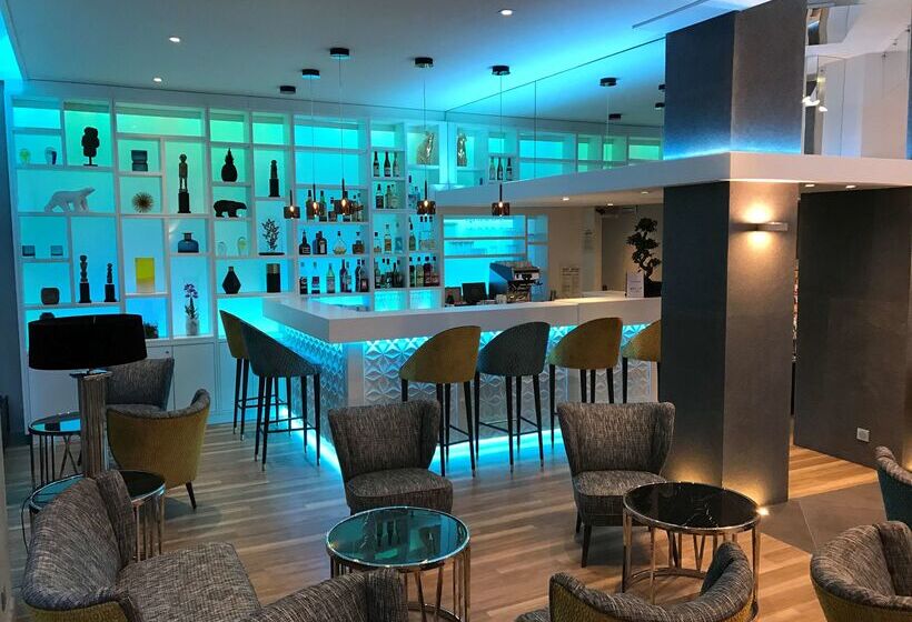 Best Western Plus Hotel Carlton Annecy