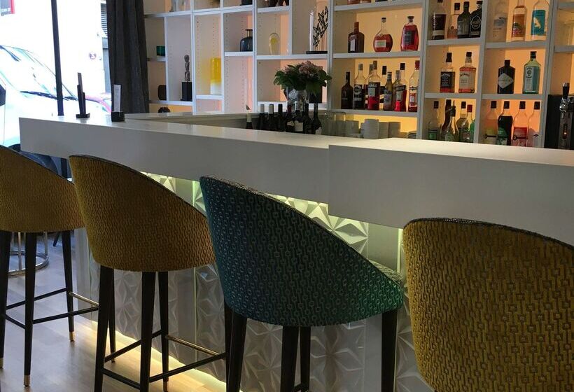 Best Western Plus Hotel Carlton Annecy