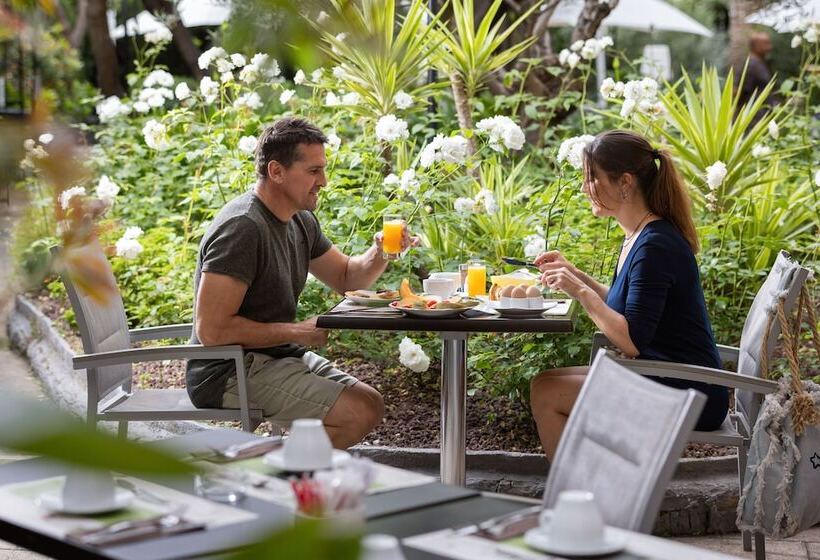 ホテル Best Western Plus Hôtel Brice Garden Nice