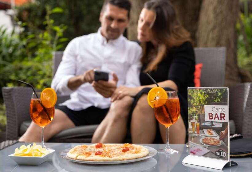 ホテル Best Western Plus Hôtel Brice Garden Nice