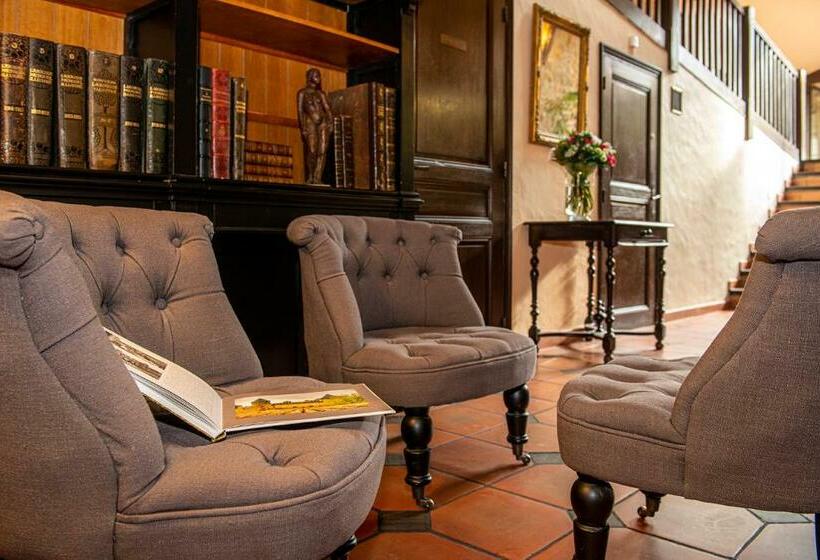 هتل Hôtel Le Donjon   Cœur De La Cité Médiévale