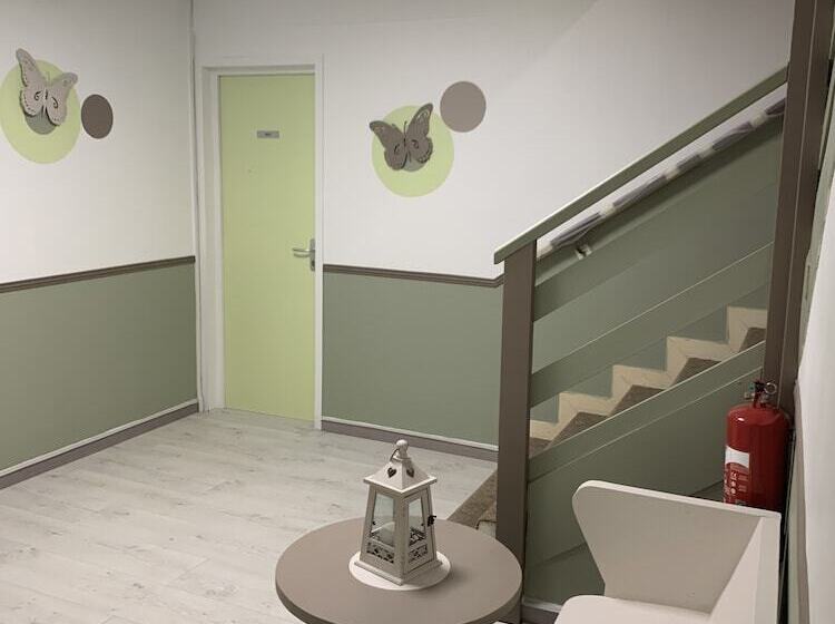 Отель Bon Accueil