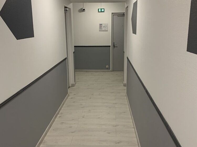 Отель Bon Accueil