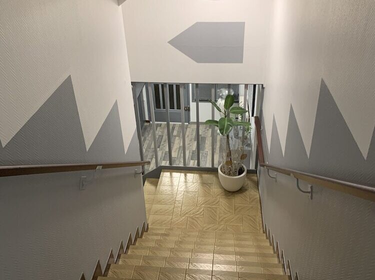 Отель Bon Accueil