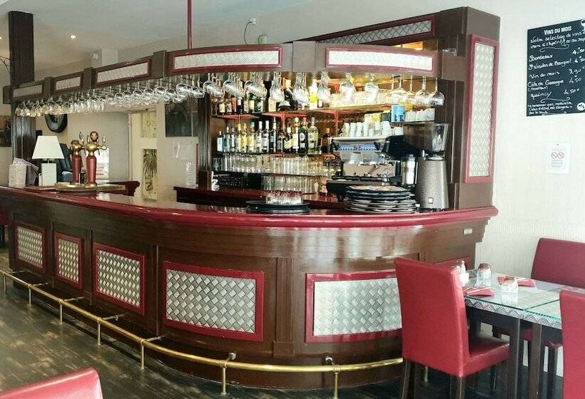 Brit Hotel Confort Auclair