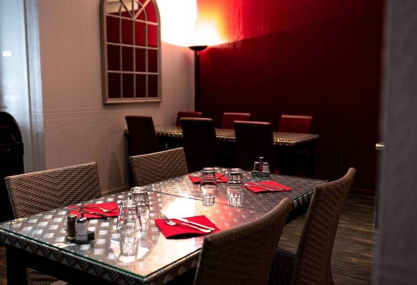Brit Hotel Confort Auclair