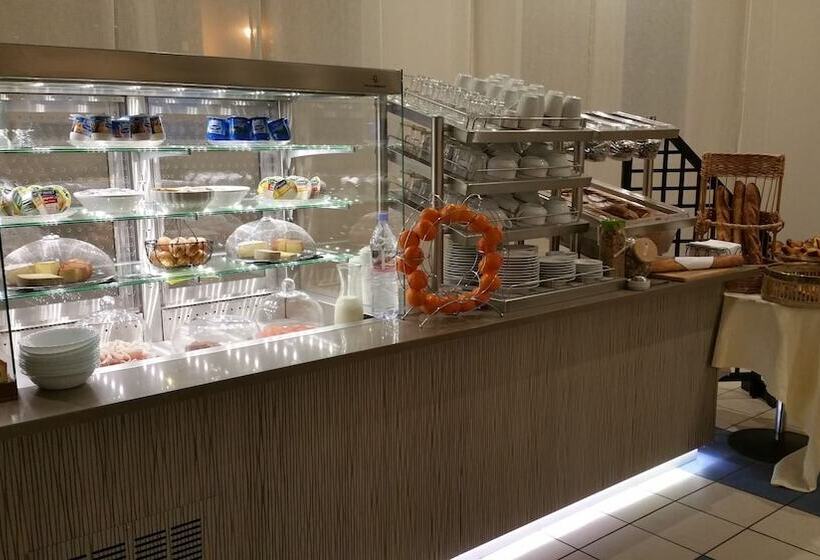 Brit Hotel De Grignan Vichy