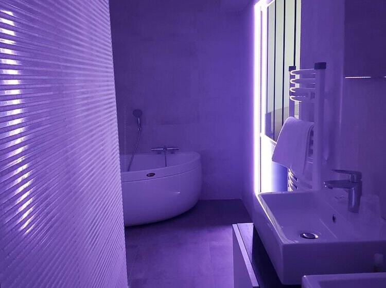 Brit Hotel De Grignan Vichy