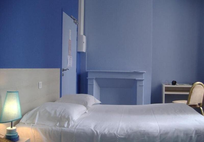 Brit Hotel Du Dauphin L Aigle