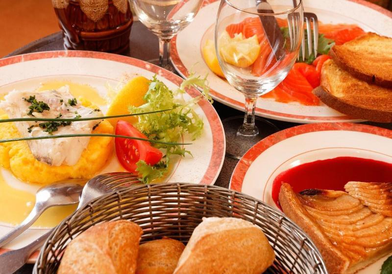 Brit Hotel Du Dauphin L Aigle