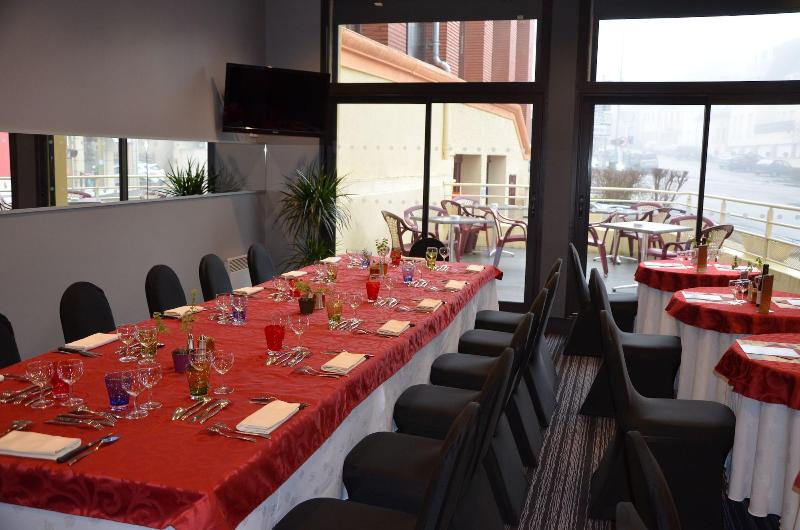 Brit Hotel Du Dauphin L Aigle