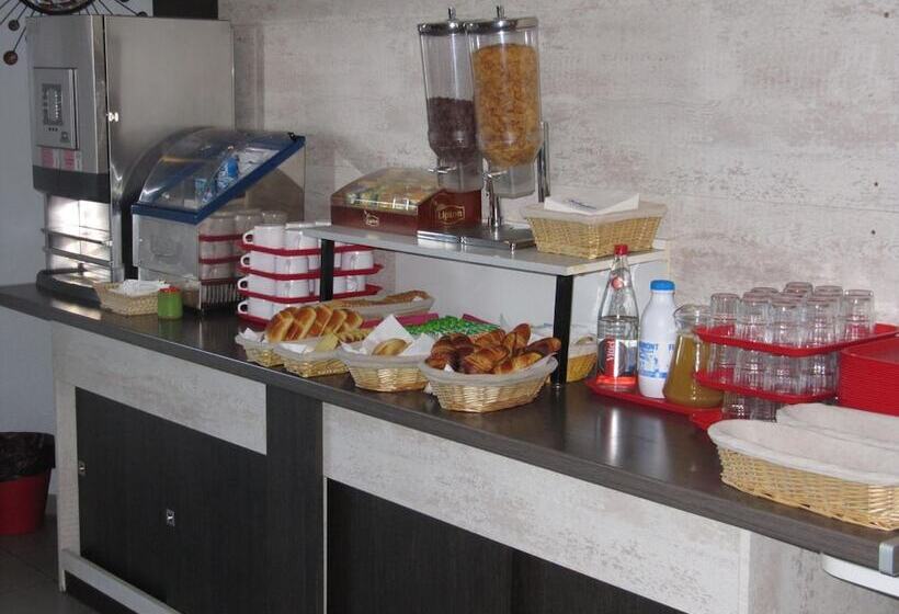 Brit Hotel Essentiel Sète / Balaruc