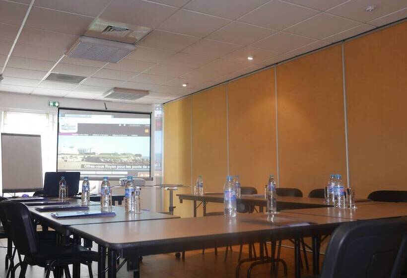 Brit Hotel Poitiers Beaulieu