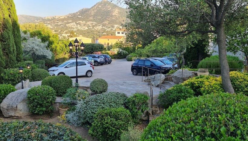 ホテル Cala Di L Oru