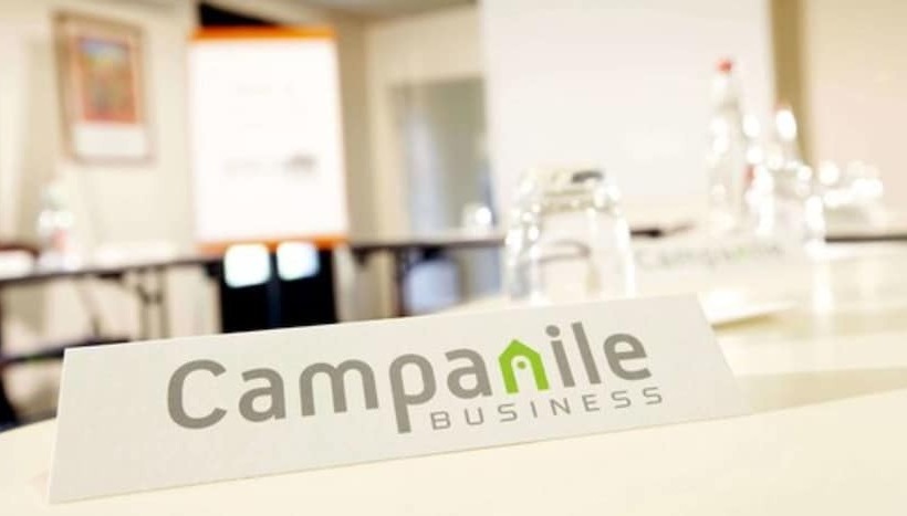 ホテル Campanile Bourges Nord Saint Doulchard