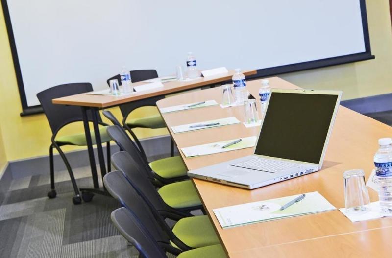 هتل Campanile Dijon Centre  Gare