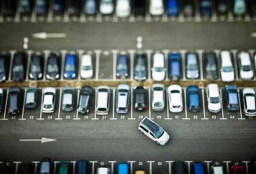 Отель Livry Gargan