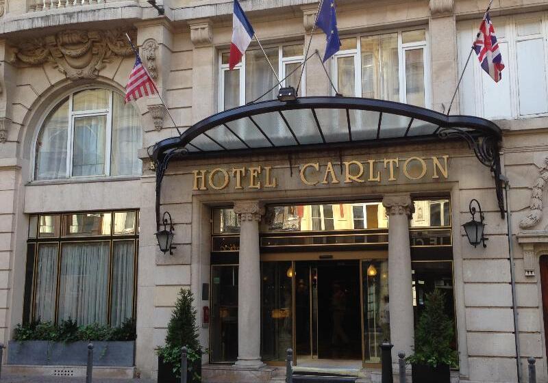 Отель Carlton