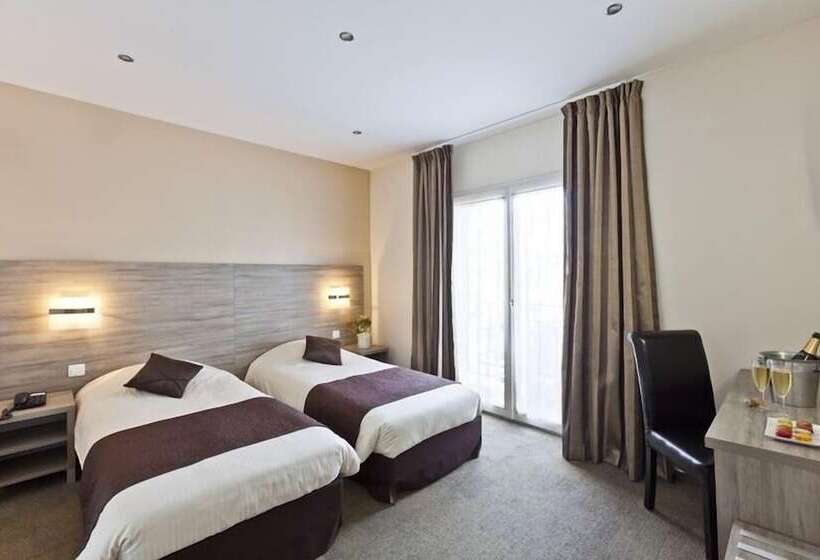 Отель Cecil Metz Gare