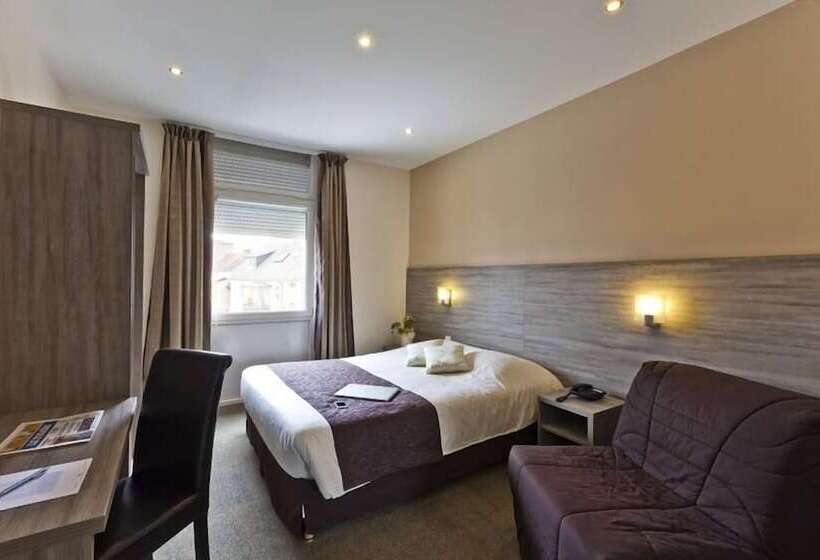 Отель Cecil Metz Gare