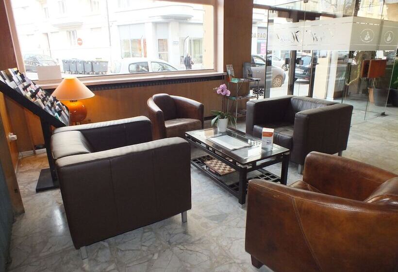 Отель Cecil Metz Gare