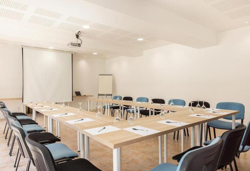 فندق Logis Hôtel Restaurant Château Bellevue