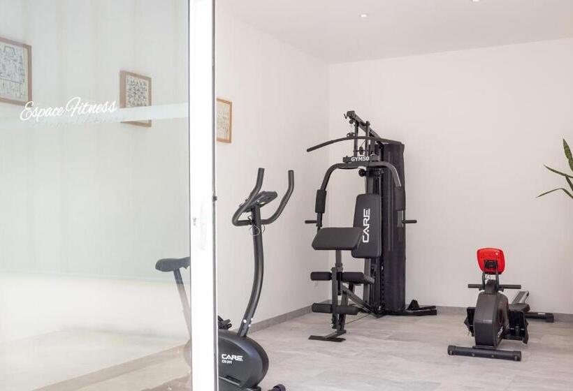 فندق Logis Hôtel Restaurant Château Bellevue