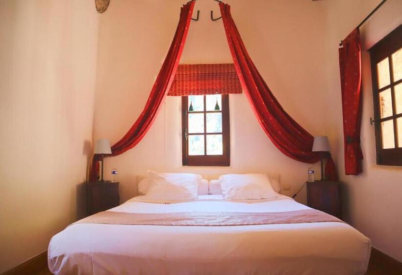 בית מלון כפרי Chateau De La Caze