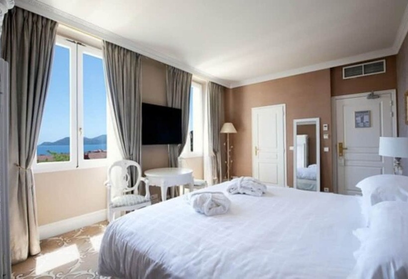 בית מלון כפרי Chateau De La Tour