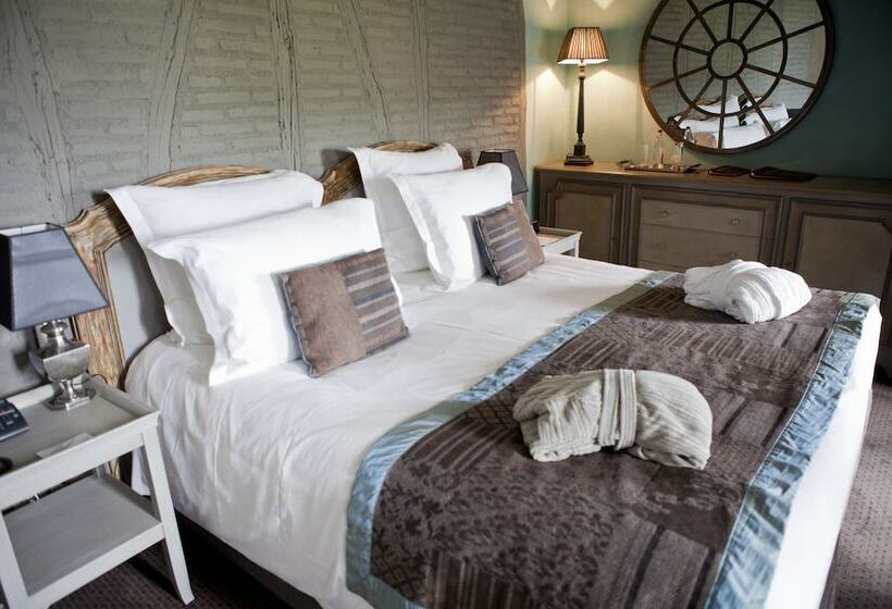 Отель Chateau De Mercues