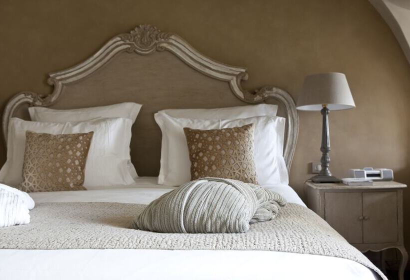 Отель Chateau De Mercues