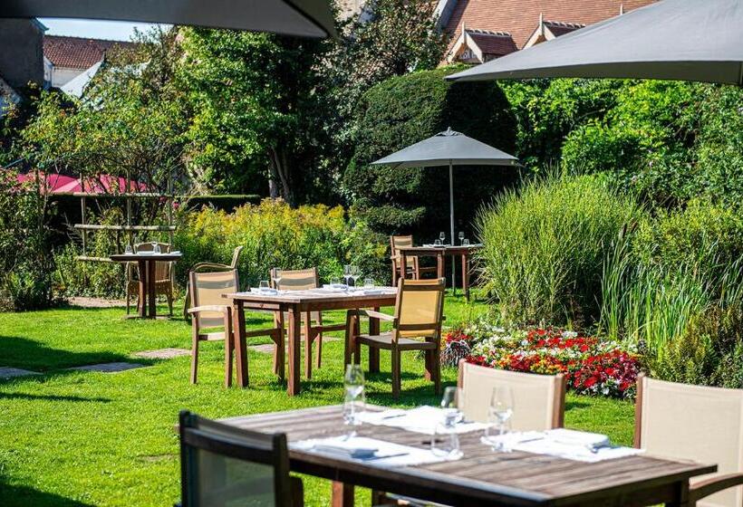 فندق Chateau De Montreuil