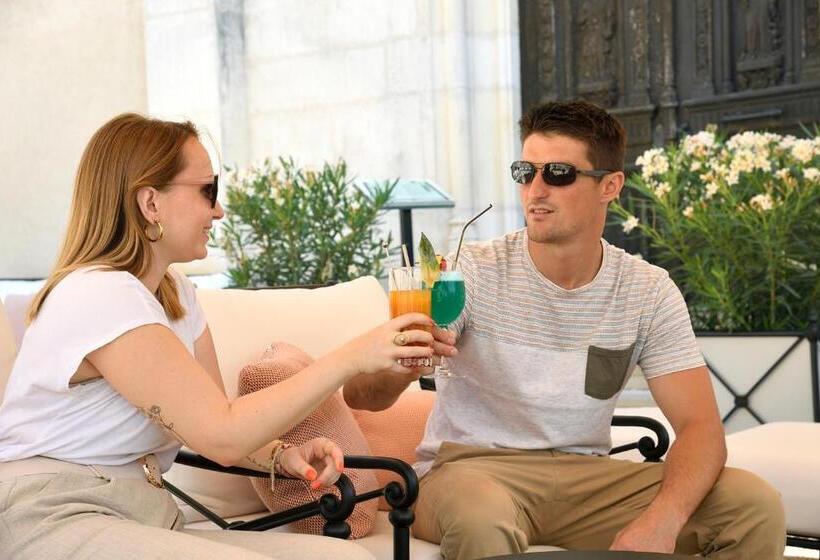 בית מלון כפרי Chateau De Pizay