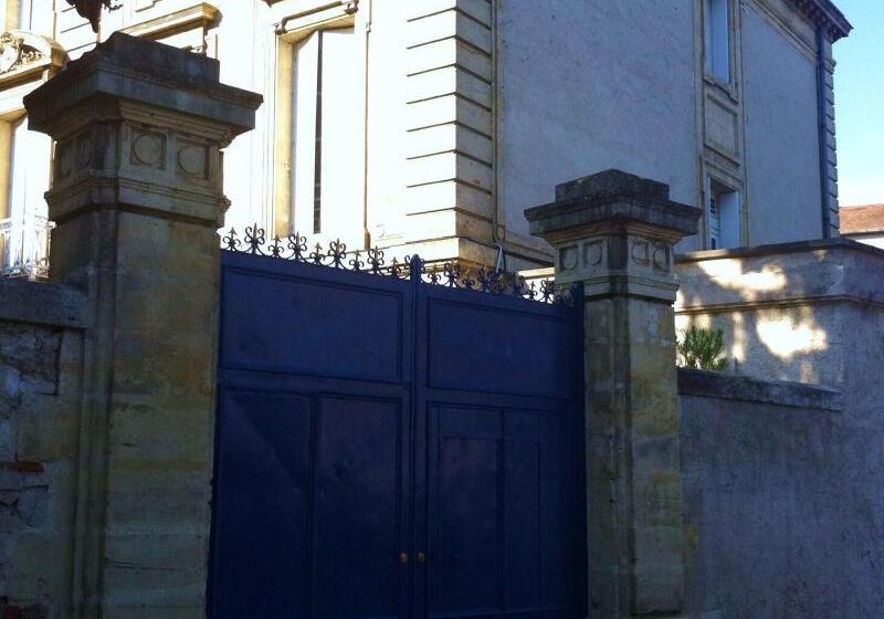 酒店 Chateau Des Jacobins