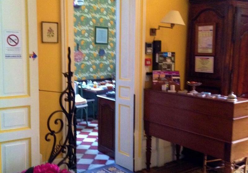 酒店 Chateau Des Jacobins