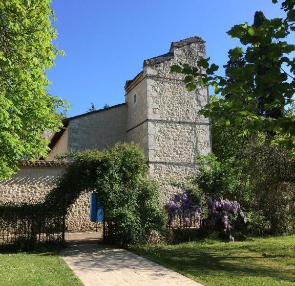 فندق Château De L Hoste