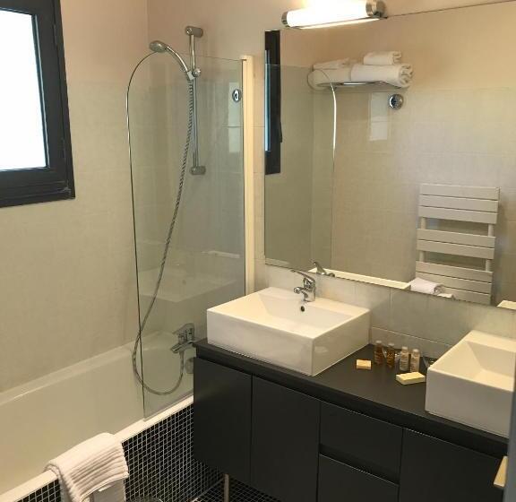 בית מלון כפרי Château De Sancy