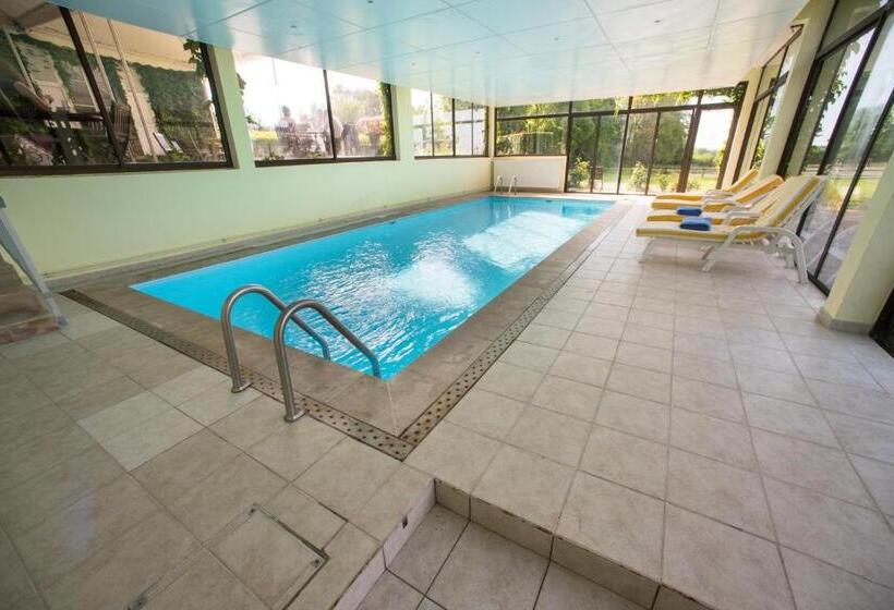 בית מלון כפרי Château De Sancy