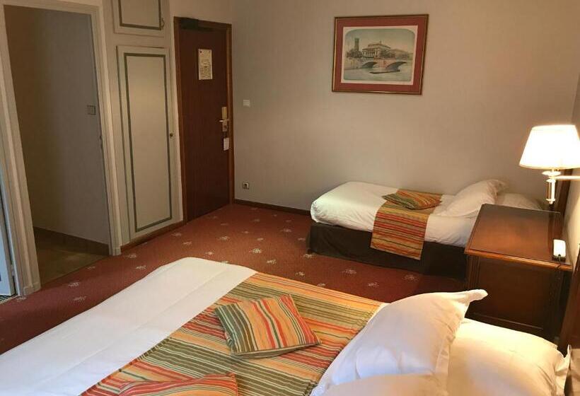 בית מלון כפרי Château De Sancy