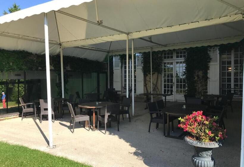 בית מלון כפרי Château De Sancy