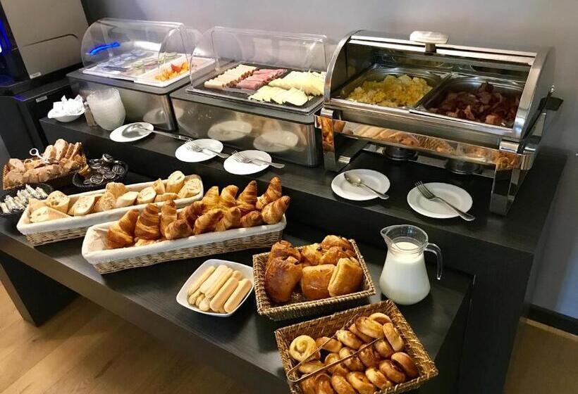 בית מלון כפרי Château De Sancy