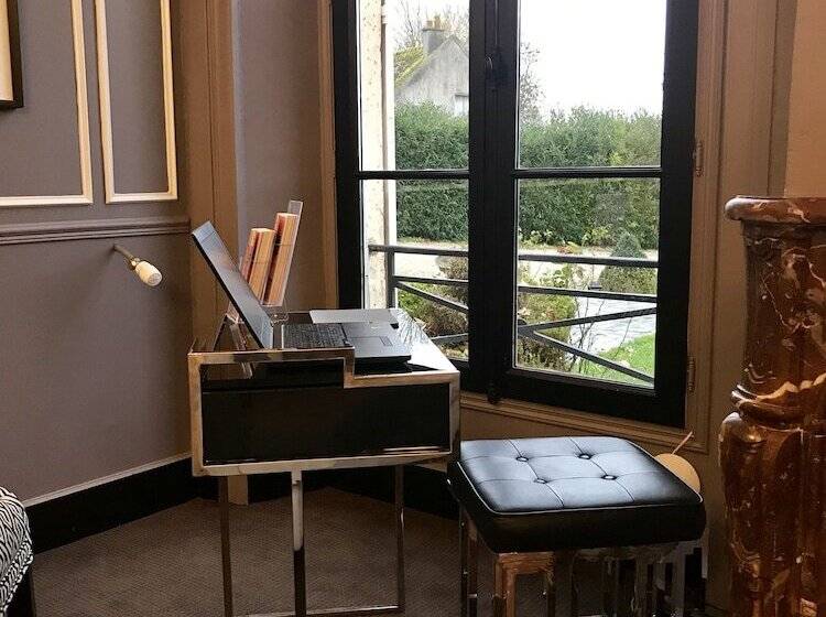 בית מלון כפרי Château De Sancy