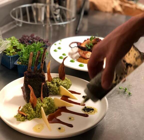 בית מלון כפרי Château De Trigance