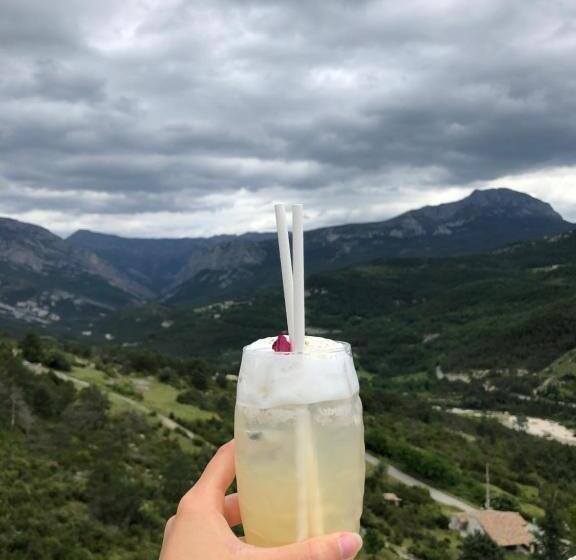 בית מלון כפרי Château De Trigance