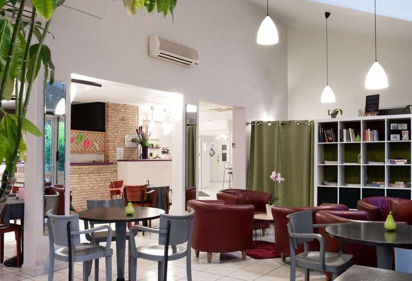 Comfort Hotel Grenoble Meylan