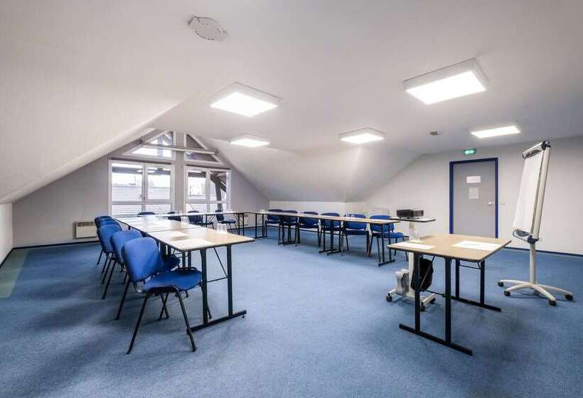 Comfort Hotel Lille Lomme