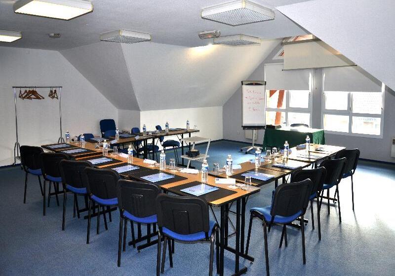 Comfort Hotel Lille Lomme