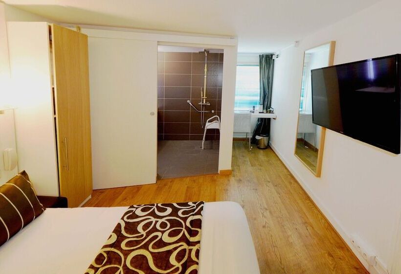 ホテル Logis Hôtel Des Lacs Paris Sud